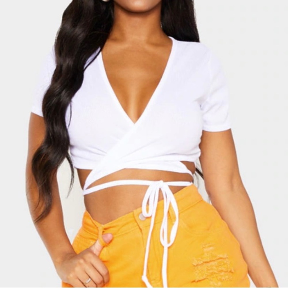 PrettyLittleThing White Crop Top